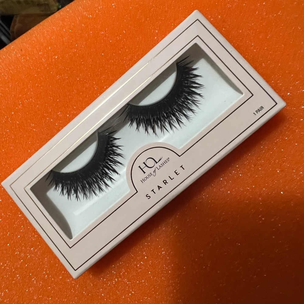 House of lashes - Starlet Brand new in original packaging.